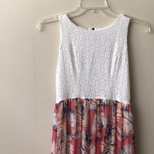 🌸High-Low Tropical/Lace Dress🌸